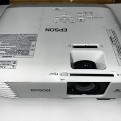 Epson PowerLite 108 (H860A) 3LCD LED Projector.