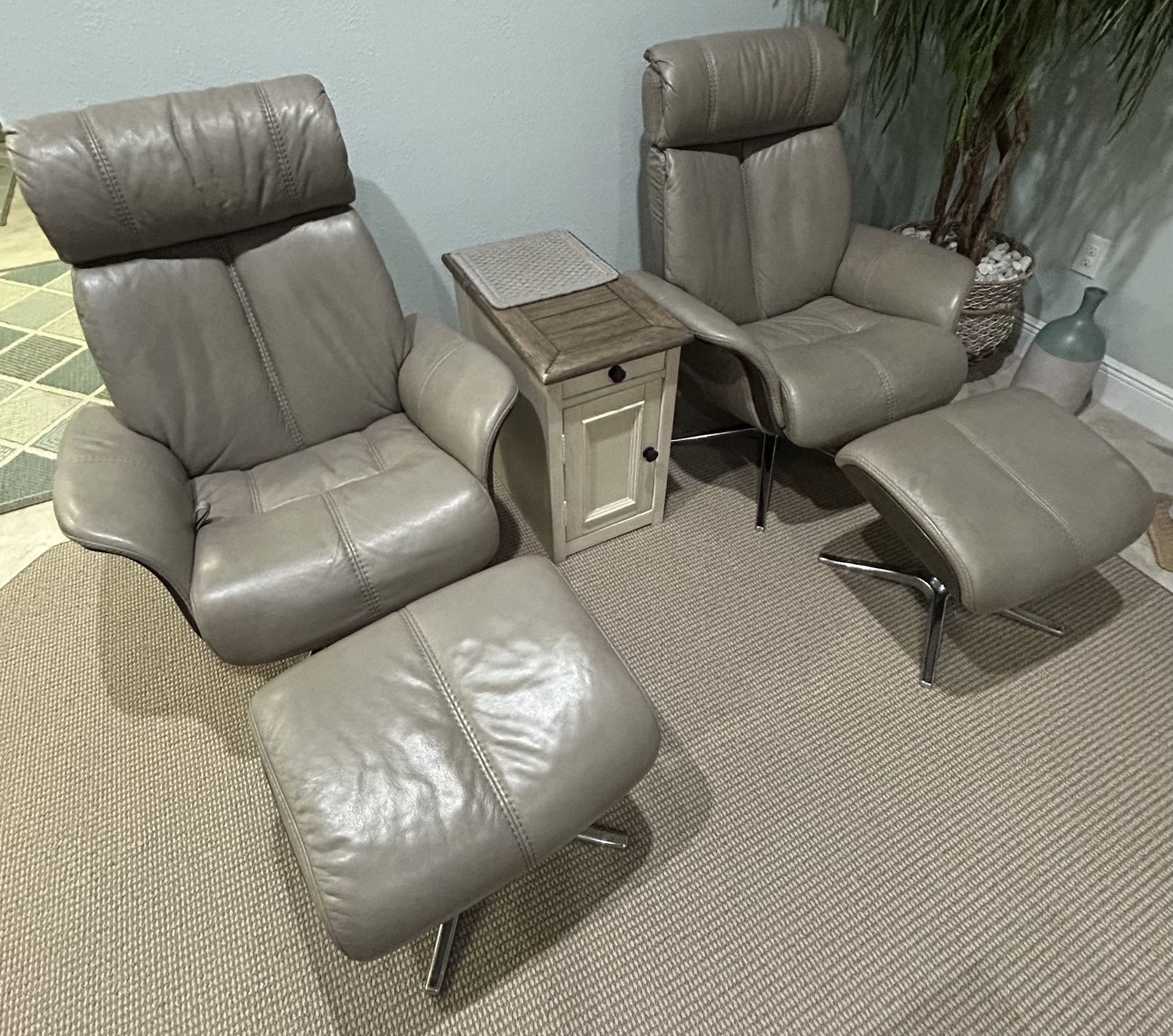 Leather Recliner and Ottoman 4-piece set