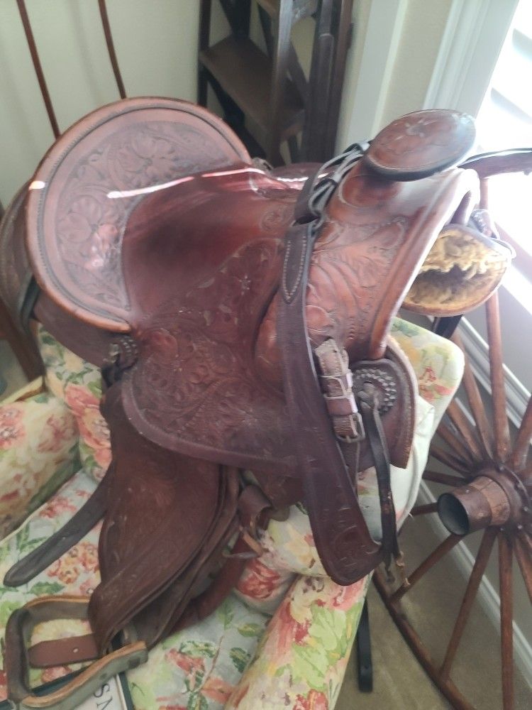 J C HIGGINS LEATHER SADDLES