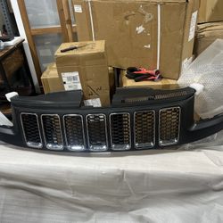 New -Jeep Grand Cherokee '14-16 SRT Type Grille Assembly Gloss Black Chrome Ring