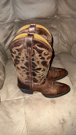 Size 7.5 Women’s Boots