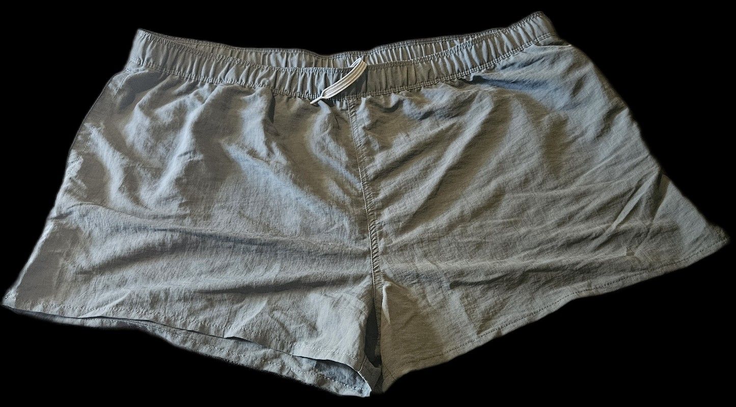 Stylish Women's Athletic Shorts in Green