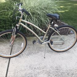 Ladies Cruiser Bike 