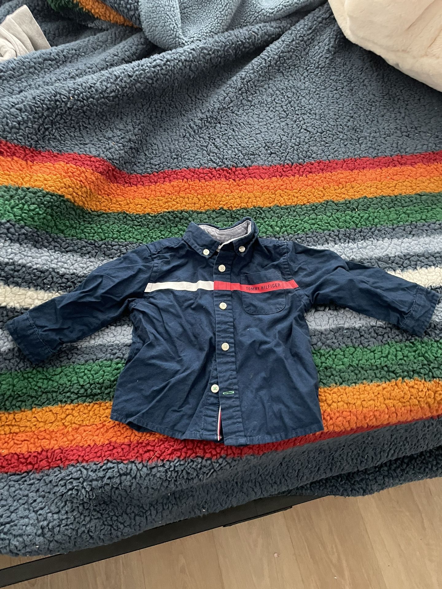 Tommy Hilfiger Button Up