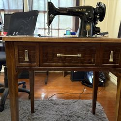 Vintage Singer 201-2 Heavy Duty Sewing Machine – Direct Drive – Working – In Cabinet  📝 Sample Description:  Beautiful vintage Singer 201-2 sewing ma