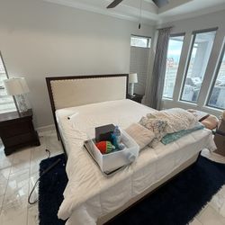 King Size Temperpedic Mattress And Bed Set 