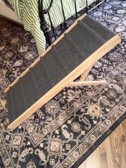 Wooden Pet Ramp with Carpet Surface
