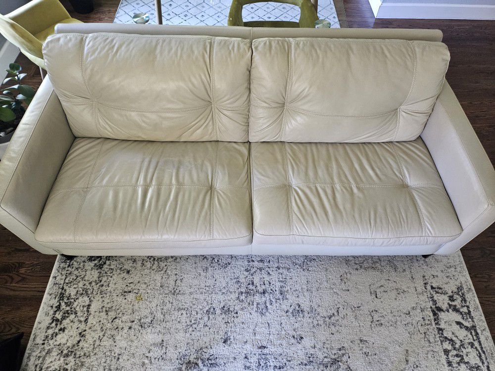 Leather Full Size Couch Creme