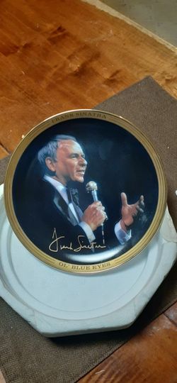 "Frank Sinatra"  Singler Collection Gold  Plate.