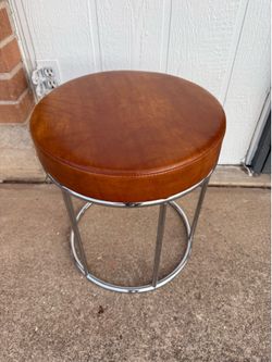 Cylinder Style Stool