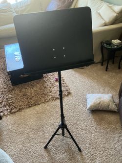 Music stand