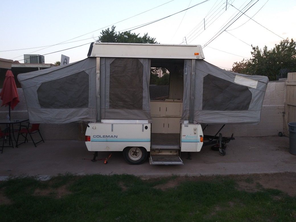 Pop up camper