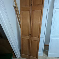 24" X 79/80" Bifold wood door