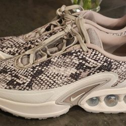 Nike Womens Size 11 Air Max DN PRM Snakeskin Unisex Shoes HF5512-200 NEW NO BOX!