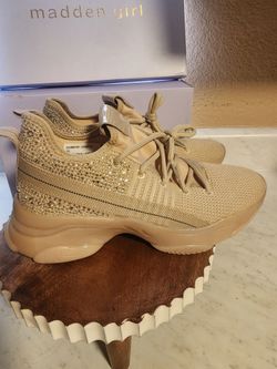 Shimmer Rhinestone Sneakers – Women's Size 10 – Blush/Nude