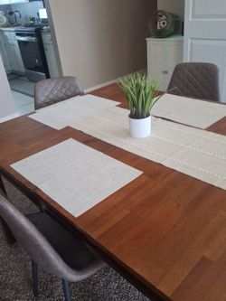 Im asking 80 for table and 3 chairs