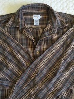 PRICE DROP!! MENS LIKE NEW CALVIN KLIEN SHIRT. FLAWLESS
