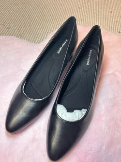 Easy Spirit Black Pointed-Toe Flats