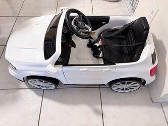 Mercedes-Benz Kids Electric Ride-On Car