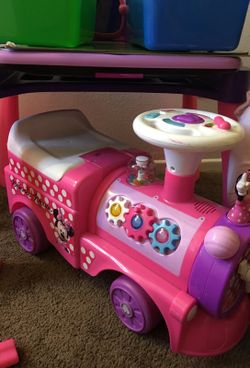 Minnie Mouse car