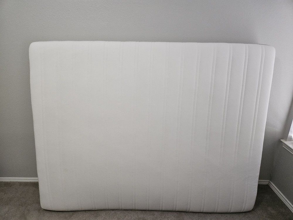 Queen Size Mattress, Good Conditions π