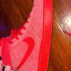 Red sneakers Nike 10.5 for men