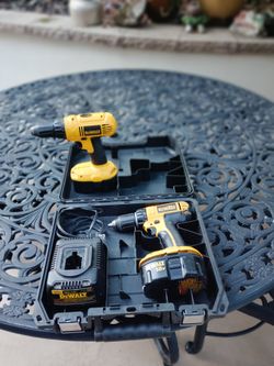 DeWalt cordless drill driver 1/2" keyless chuck