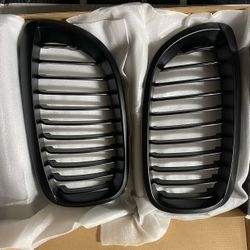Brand New BMW E46 Coupe Blackout Grill 02+