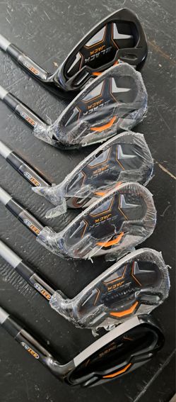 Wilson BlackJack Iron Golf Clubs Set