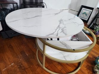 Lift top coffee table with storage