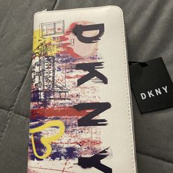 DKNY Wallet Brand New With Tag 