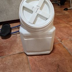 Petfood Storage 20lb