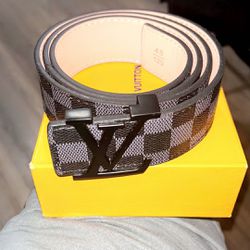 Louis Vuitton Men Belt