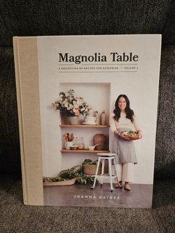 MAGNOLIA TABLE
