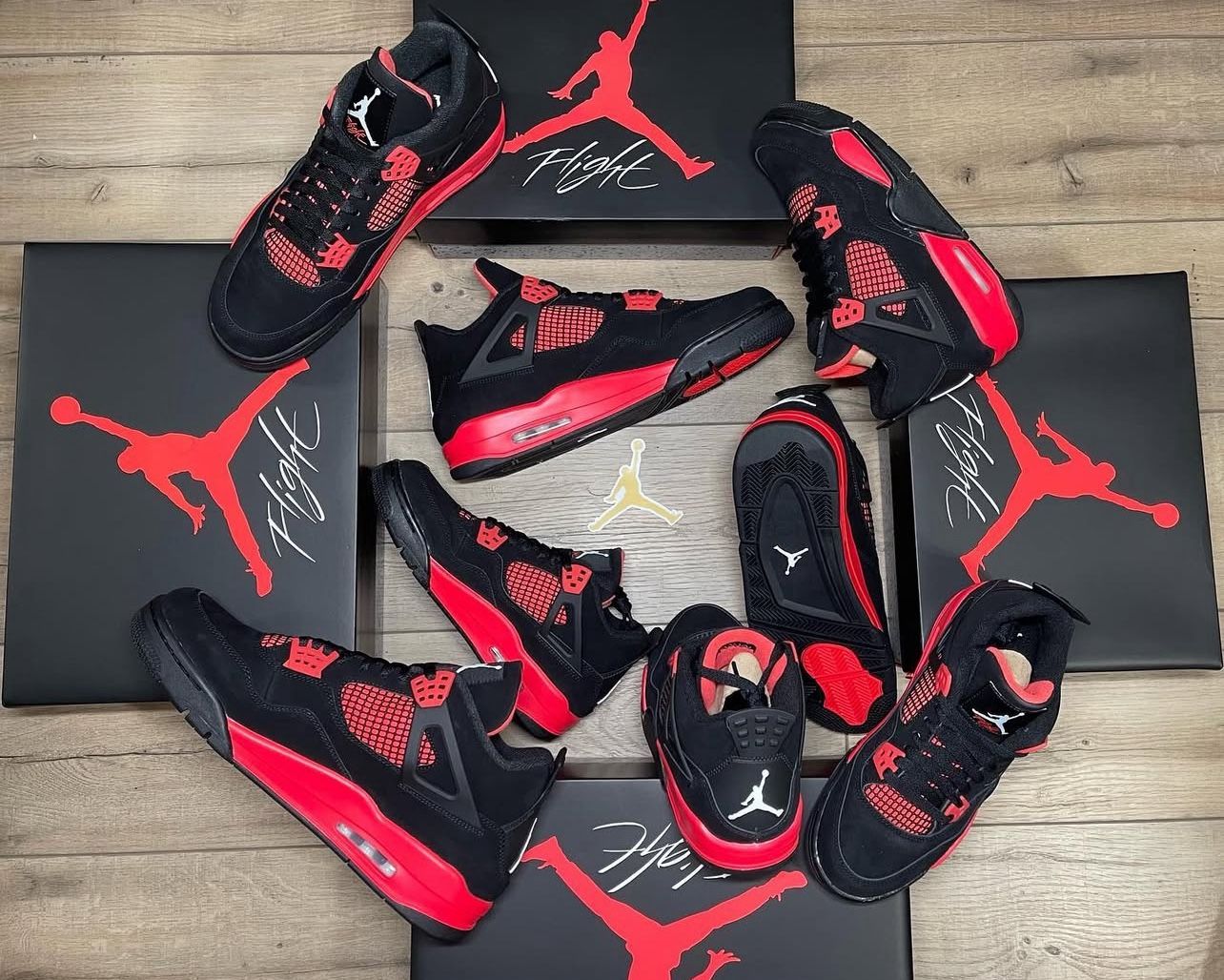 Air Jordan 4 Retro Red Thunder
