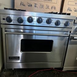 Viking 36”Wide Dual Fuel Range Stove In Stainless Steel With Griddle