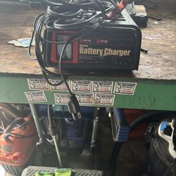 Battery Charger 