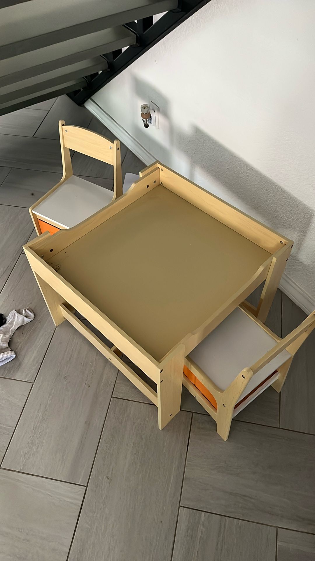 Kids Play Table