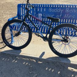 26 Inch Medusa Mafia Bike a few scratches, but everything is good