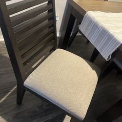 Dining room table 