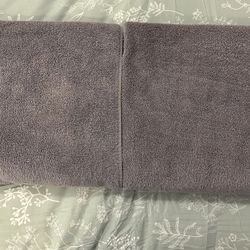 2 Light Purple Bath Towels