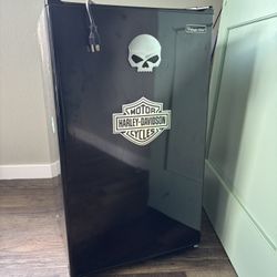 4.4 Mini Fridge With Freezer