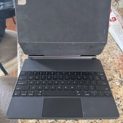 Apple Magic Keyboard For 12.9 iPad Pro 6th Generation 