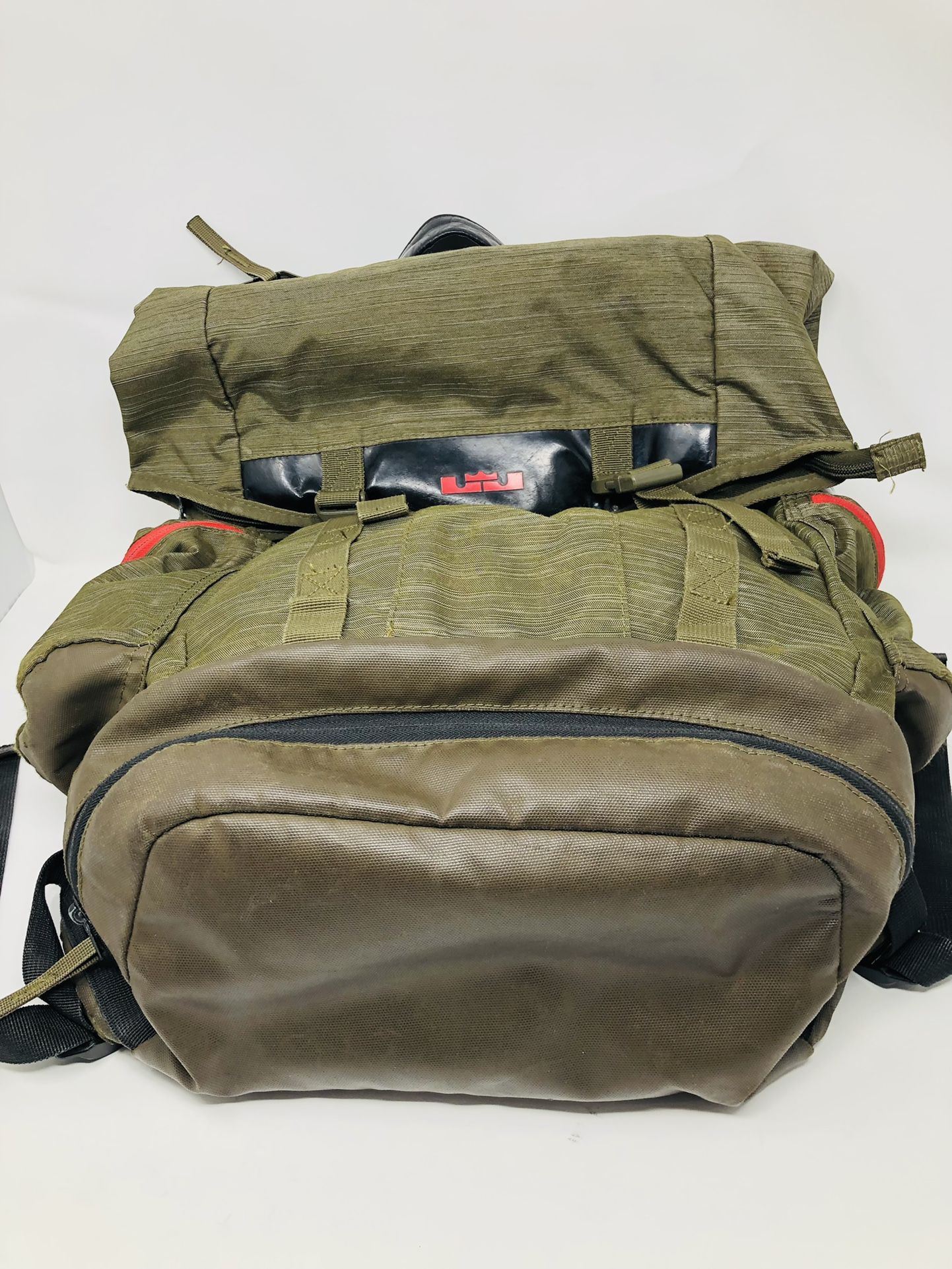 herschel backpack collaboration Herschel Teamed Up with Lego to Release Exclusive Printed Backpacks