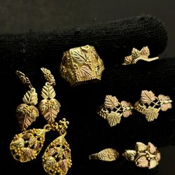 Gold Rings Black hills gold let me know