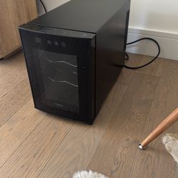 6 Bottle Haier Wine Refrigerator