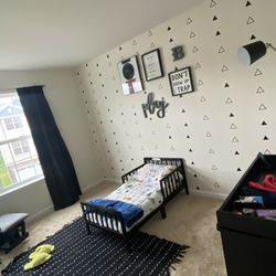 Toddler Bed/Mattress