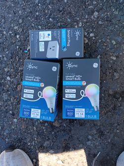 Smart Bulbs And Smart Plug