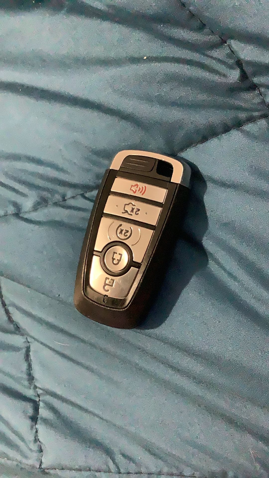 Mimic Mustang Key