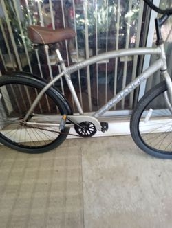 BEACH CRUISER bike